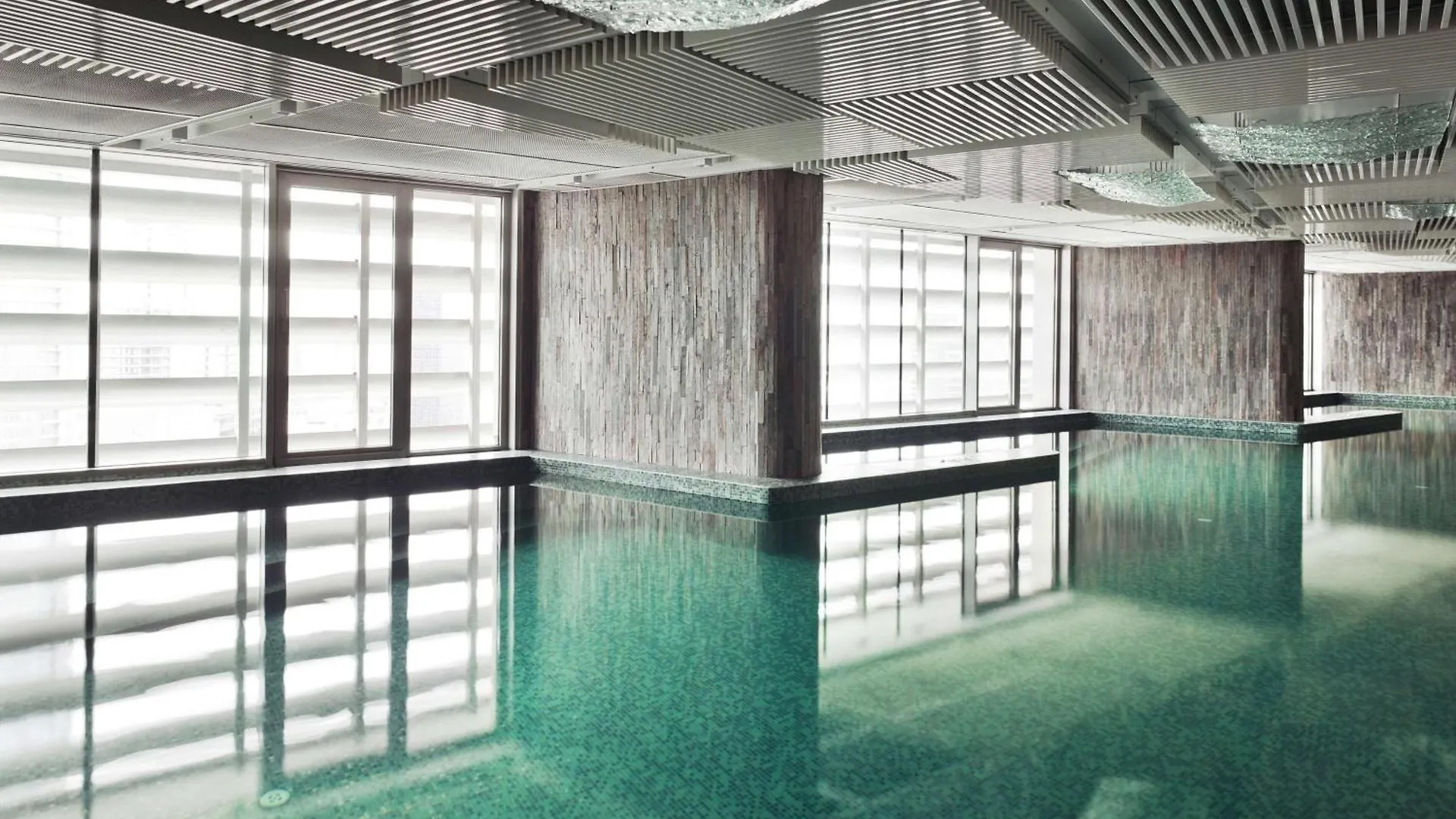 Hotel Ananti At Busan Cove