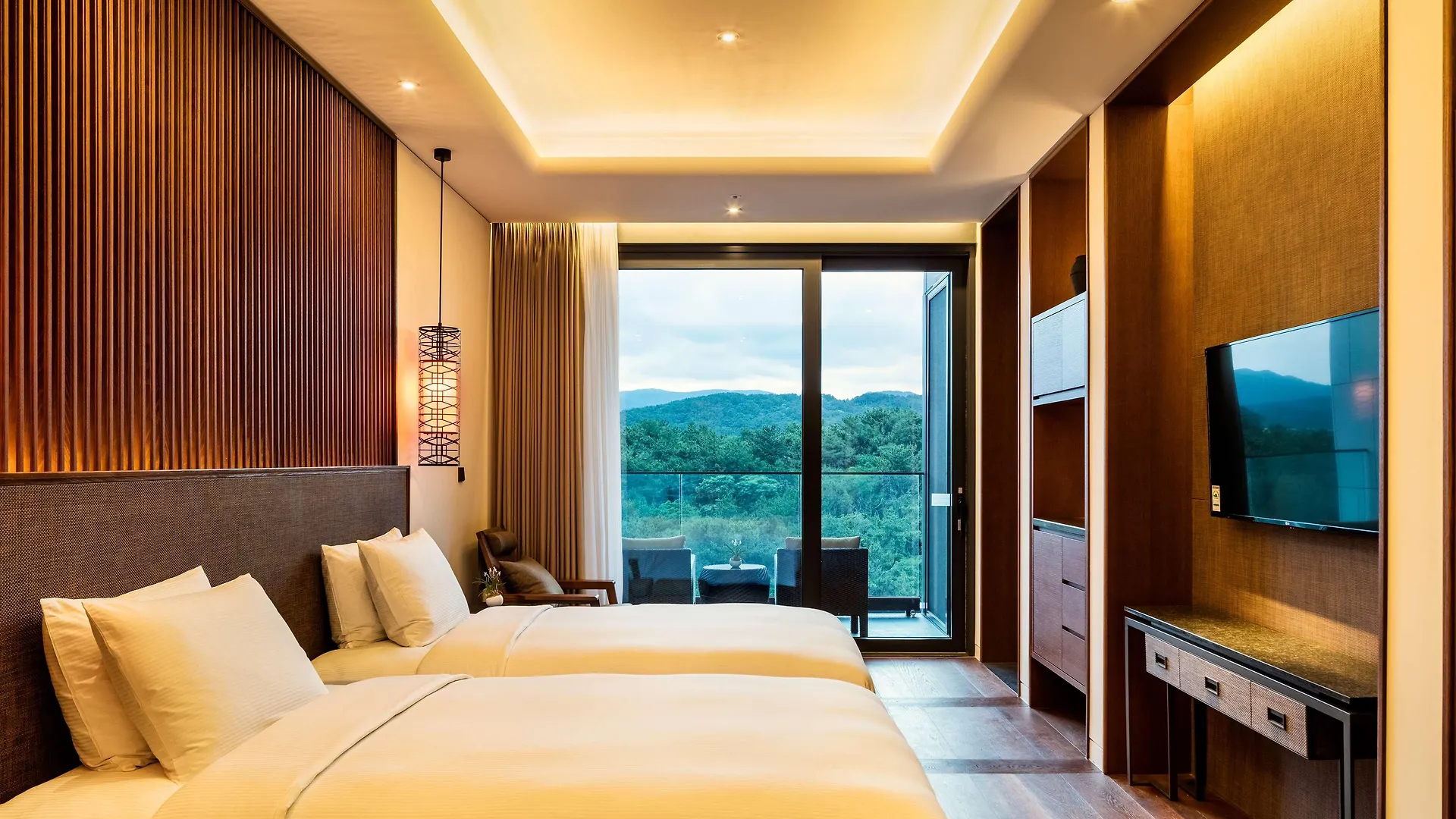 Hotel Ananti At Busan Cove