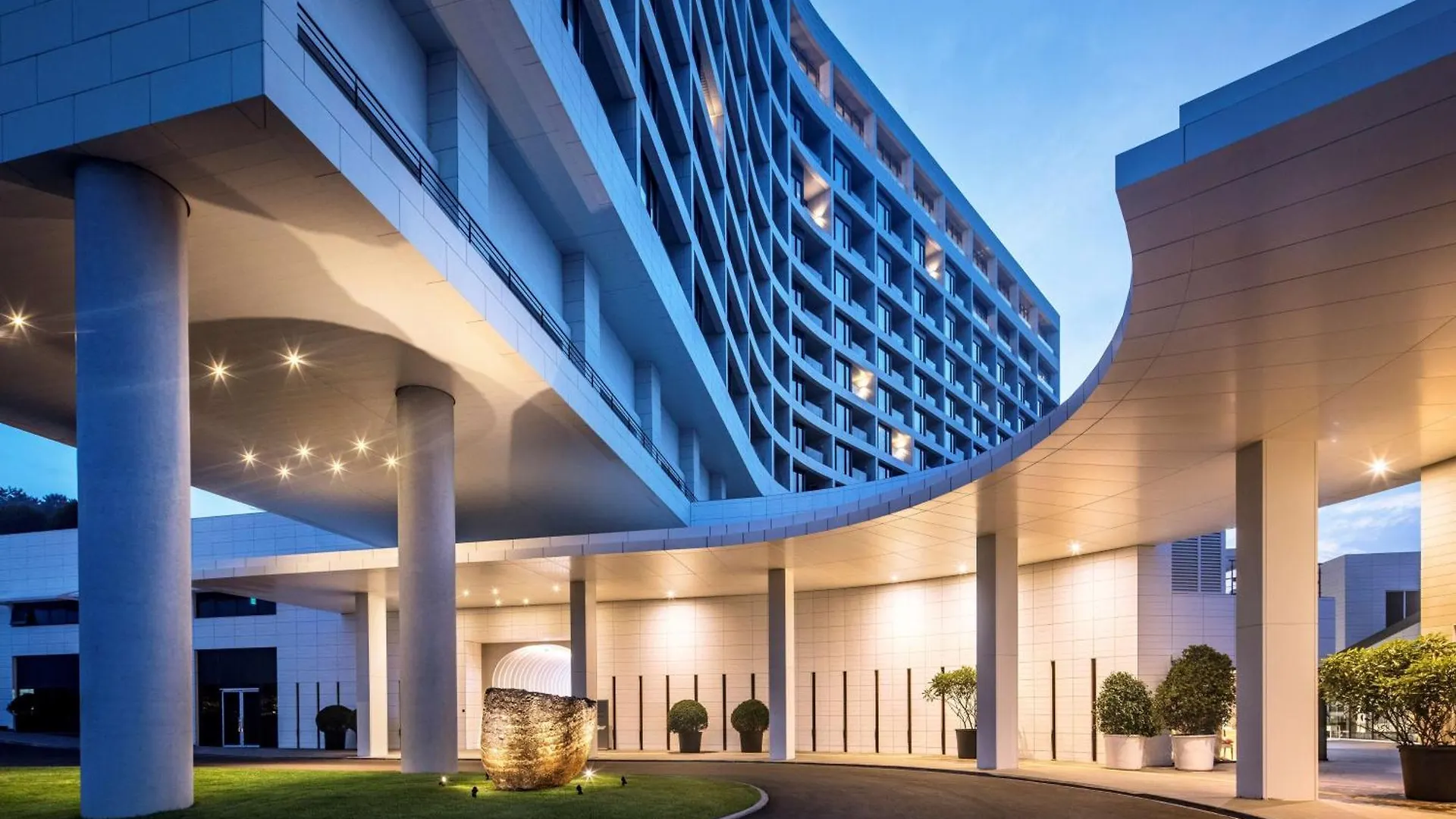 Ananti Hilton Busan 5*,