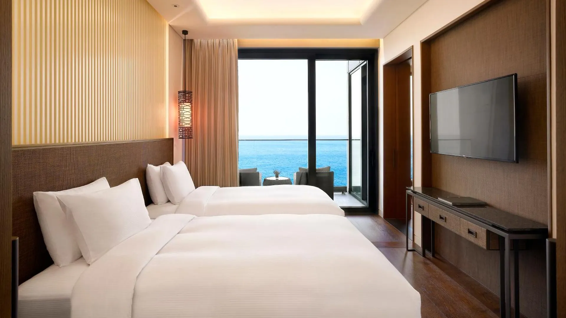 Hotel Ananti At Busan Cove